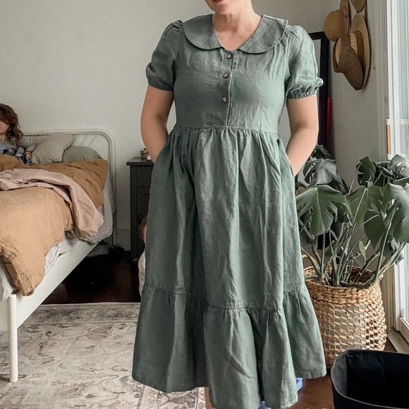 Custom LinenMn Dress - Picture 1 of 6